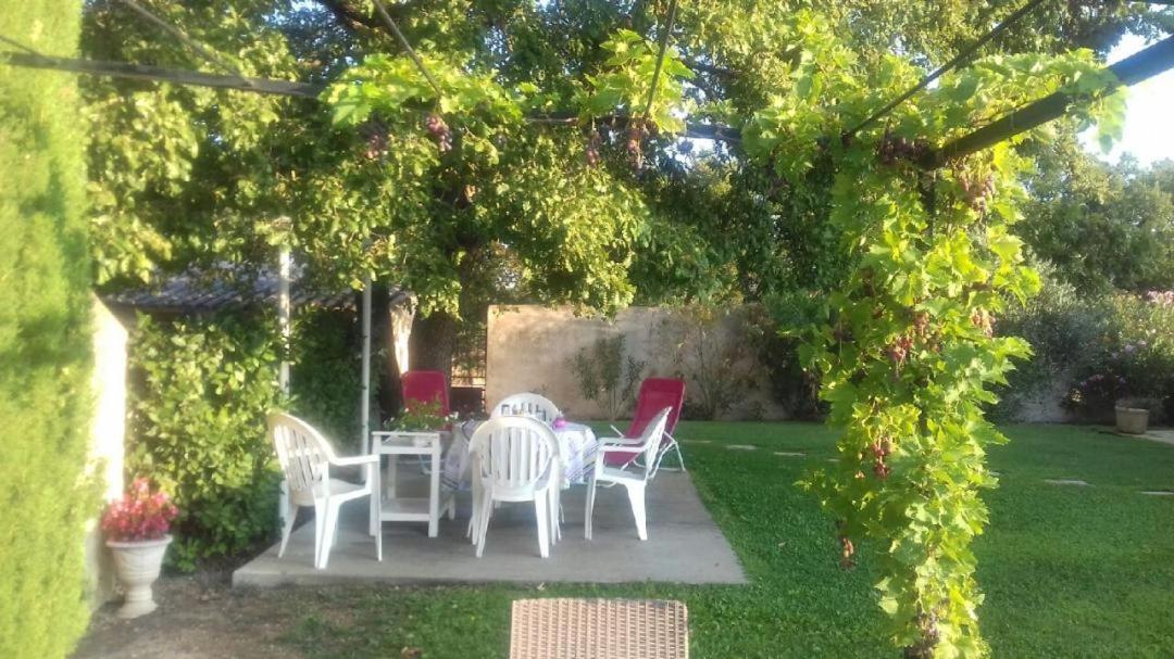 Chambre Du Raisin Puyricard Exterior photo